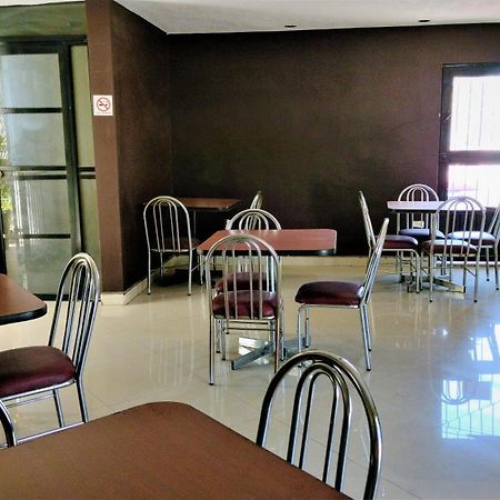 Laguna Inn Торреон Экстерьер фото