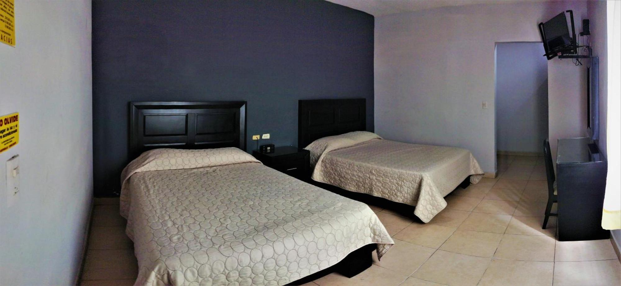 Laguna Inn Торреон Экстерьер фото