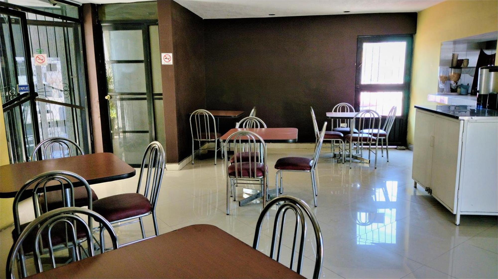 Laguna Inn Торреон Экстерьер фото